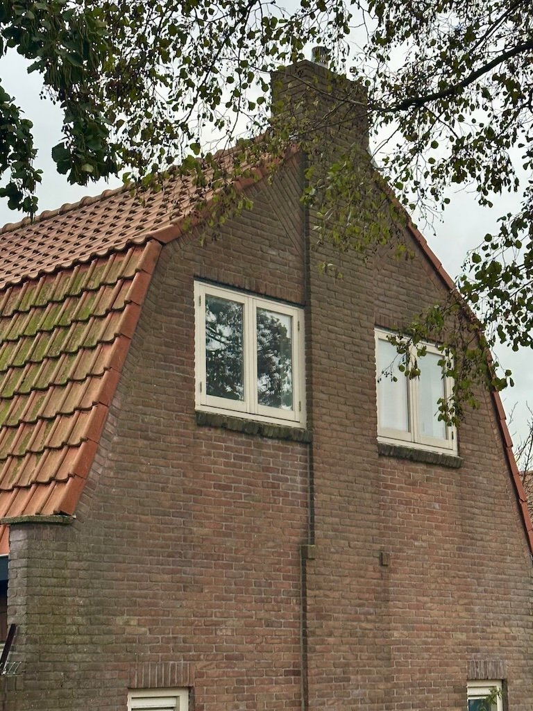 Een mansardedak (ook wel gebroken dak genoemd)