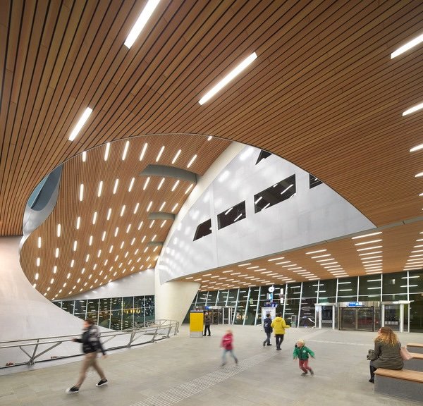 Strokenplafond van station Arnhem Centraal. Beeld: UNS